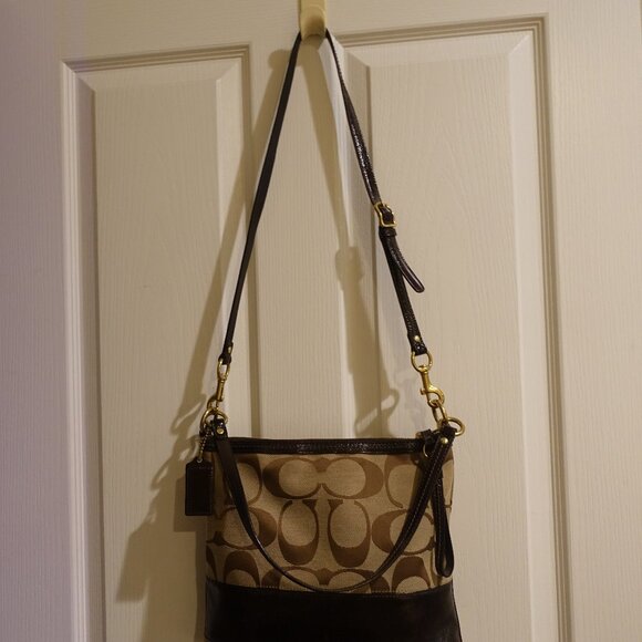 COACH HANDBAG - Picture 3 of 10